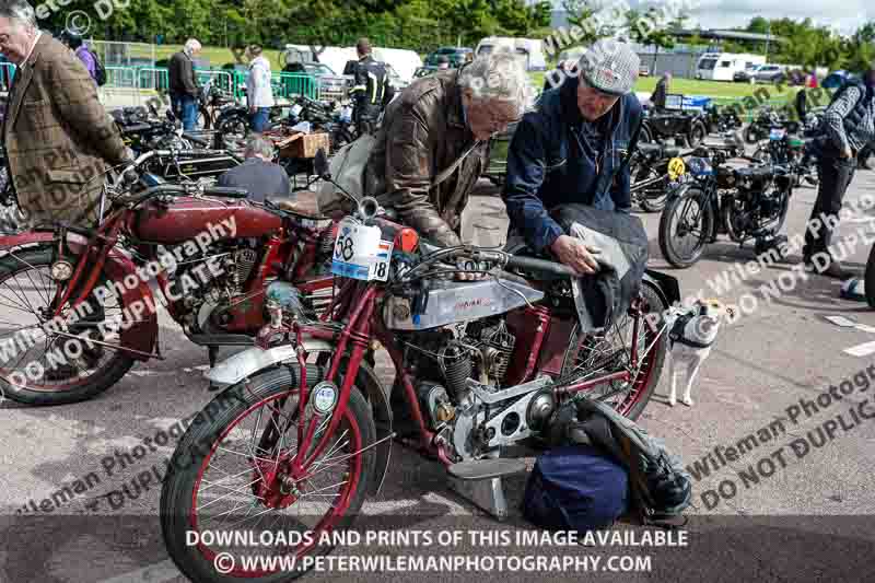 Vintage motorcycle club;eventdigitalimages;no limits trackdays;peter wileman photography;vintage motocycles;vmcc banbury run photographs